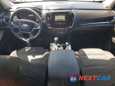 Zdjęcie 8 z 13 samochodu: 2019 CHEVROLET TRAVERSE LS VIN:1GNEVFKW4KJ157367 - miniatura