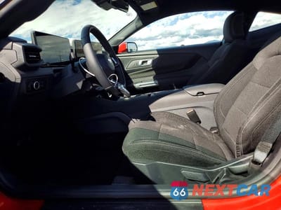 Zdjęcie 7 z 12 samochodu: 2025 FORD MUSTANG VIN:1FA6P8TH8S5130609 - miniatura