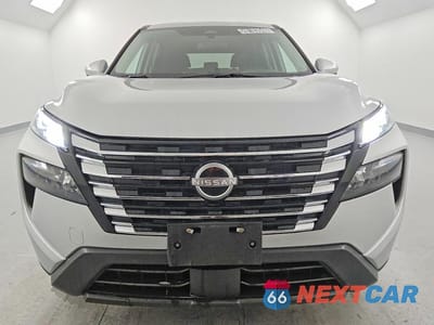 Piąte zdjęcie samochodu w środku: 2025 NISSAN ROGUE SV VIN:5N1BT3BB7SC789390 - miniatura