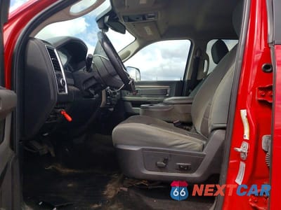Zdjęcie 7 z 13 samochodu: 2017 RAM 1500 SLT VIN:3C6RR7LT3HG635210 - miniatura