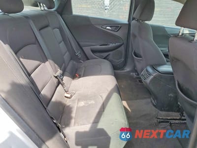 Zdjęcie 10 z 12 samochodu: 2018 CHEVROLET MALIBU LT VIN:1G1ZD5STXJF151614 - miniatura