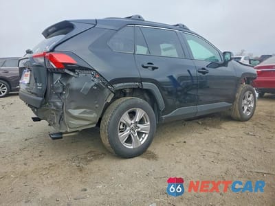 Trzecie zdjęcie samochodu z tyłu: 2024 TOYOTA RAV4 XLE VIN:2T3P1RFVXRC474454 - miniatura