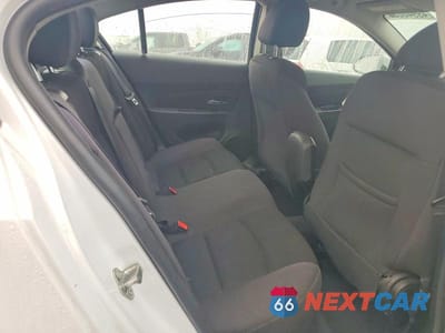 Zdjęcie 10 z 12 samochodu: 2015 CHEVROLET CRUZE LT VIN:1G1PC5SB1F7135918 - miniatura