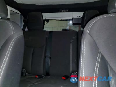 Zdjęcie 10 z 13 samochodu: 2017 JEEP WRANGLER UNLIMITED SAHARA VIN:1C4BJWEG8HL600273 - miniatura