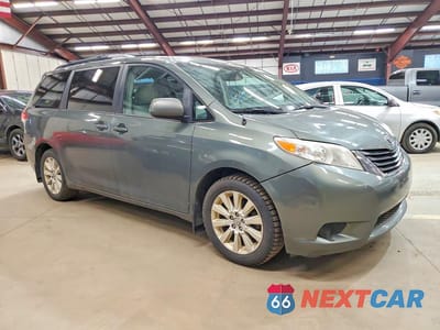 Czwarte zdjęcie samochodu z boku: 2014 TOYOTA SIENNA LE VIN:5TDJK3DC0ES090467 - miniatura