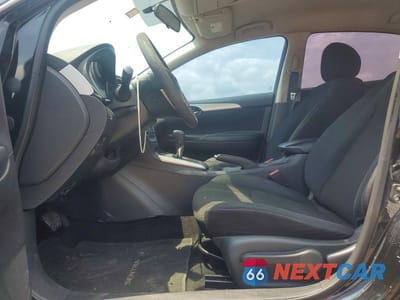 Zdjęcie 7 z 12 samochodu: 2016 NISSAN SENTRA S VIN:3N1AB7AP9GY216225 - miniatura
