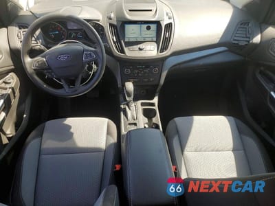 Zdjęcie 8 z 12 samochodu: 2018 FORD ESCAPE SE VIN:1FMCU9GD4JUB84766 - miniatura