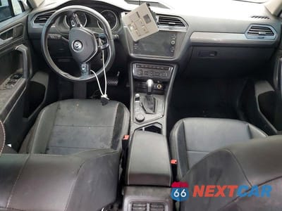 Zdjęcie 8 z 12 samochodu: 2021 VOLKSWAGEN TIGUAN SE VIN:3VV2B7AX1MM035495 - miniatura