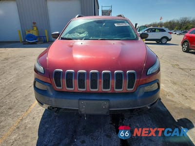 Piąte zdjęcie samochodu w środku: 2014 JEEP CHEROKEE TRAILHAWK VIN:1C4PJMBS5EW216111 - miniatura