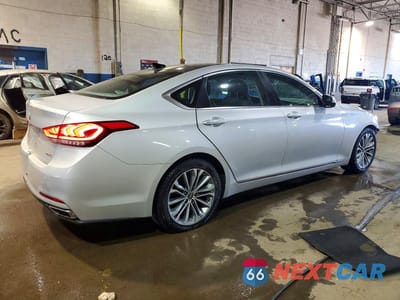 Trzecie zdjęcie samochodu z tyłu: 2016 HYUNDAI GENESIS 3.8L VIN:KMHGN4JE6GU115542 - miniatura