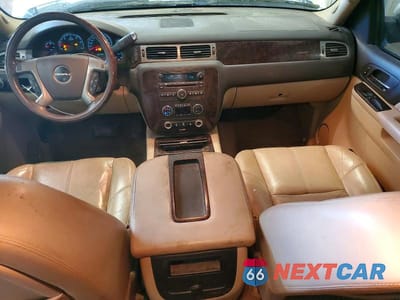 Zdjęcie 8 z 12 samochodu: 2011 GMC SIERRA K1500 DENALI VIN:3GTP2XE22BG160679 - miniatura