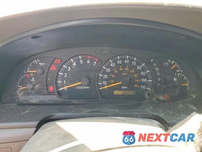Zdjęcie 9 z 12 samochodu: 2000 TOYOTA TUNDRA SR5 VIN:5TBRT3412YS116174 - miniatura