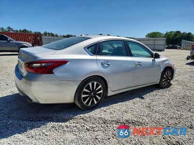 Trzecie zdjęcie samochodu z tyłu: 2018 NISSAN ALTIMA 2.5 SL VIN:1N4AL3AP3JC128439 - miniatura