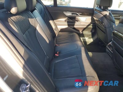 Zdjęcie 10 z 12 samochodu: 2017 BMW 750 XI VIN:WBA7F2C53HG421565 - miniatura