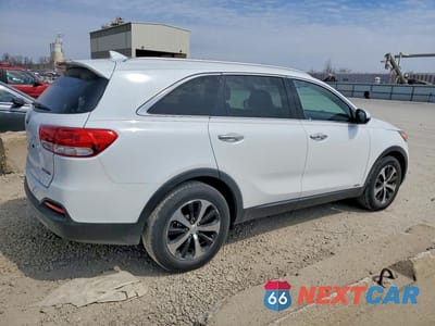 Trzecie zdjęcie samochodu z tyłu: 2017 KIA SORENTO EX VIN:5XYPHDA1XHG240426 - miniatura
