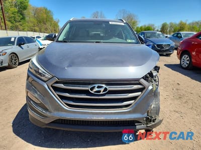 Piąte zdjęcie samochodu w środku: 2016 HYUNDAI TUCSON SE VIN:KM8J3CA43GU178630 - miniatura