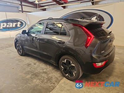 Drugie zdjęcie samochodu z przodu: 2023 KIA NIRO EV WIND VIN:KNDCR3L18P5072800 - miniatura