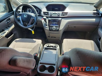 Zdjęcie 8 z 13 samochodu: 2014 HONDA ODYSSEY EX VIN:5FNRL5H48EB127347 - miniatura