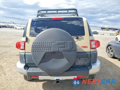 Zdjęcie 6 z 12 samochodu: 2011 TOYOTA FJ CRUISER BASE VIN:JTEBU4BF0BK104156 - miniatura