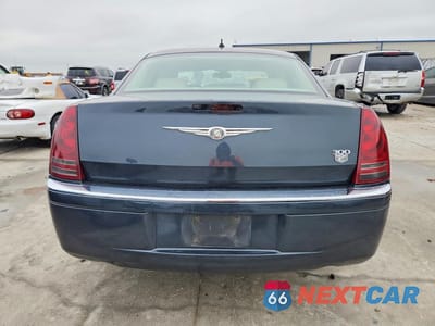 Zdjęcie 6 z 12 samochodu: 2008 CHRYSLER 300C VIN:2C3KA63H38H126262 - miniatura