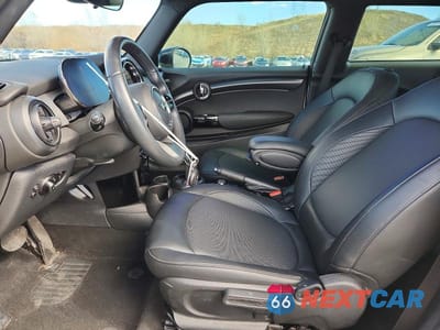 Zdjęcie 7 z 12 samochodu: 2022 MINI COOPER VIN:WMW33DH00N2R32059 - miniatura