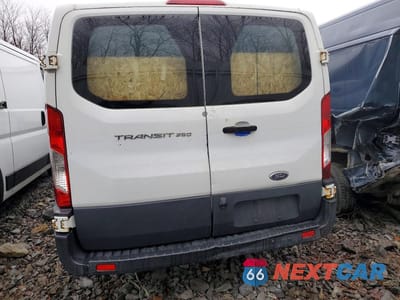 Zdjęcie 6 z 14 samochodu: 2017 FORD TRANSIT 250 DELIVERY VAN VIN:1FTYR1ZM9HKA99888 - miniatura