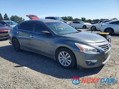 Czwarte zdjęcie samochodu z boku: 2014 NISSAN ALTIMA 2.5 S VIN:1N4AL3AP1EC418362 - miniatura