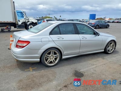 Trzecie zdjęcie samochodu z tyłu: 2011 MERCEDES-BENZ C 300 VIN:WDDGF5EB8BR154223 - miniatura