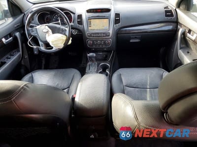 Zdjęcie 8 z 14 samochodu: 2014 KIA SORENTO VIN:5XYKWDA75EG465501 - miniatura