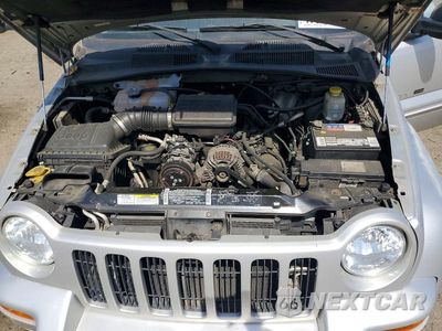 Zdjęcie 12 z 13 samochodu: 2002 JEEP LIBERTY LIMITED VIN:1J4GL58K92W346292 - miniatura