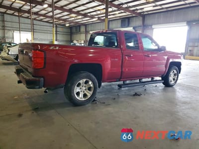 Trzecie zdjęcie samochodu z tyłu: 2019 CHEVROLET SILVERADO LD K1500 LT VIN:2GCVKPECXK1201844 - miniatura