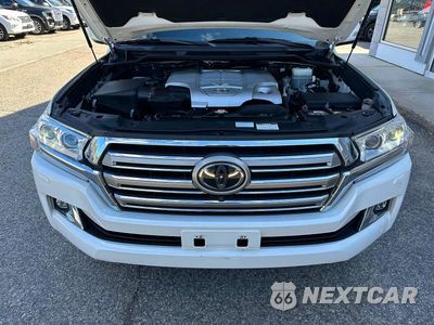 Zdjęcie 7 z 13 samochodu: 2017 TOYOTA LAND CRUISER BASE VIN:JTMCY7AJ7H4052946 - miniatura