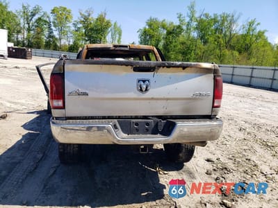 Zdjęcie 6 z 11 samochodu: 2018 RAM 2500 SLT VIN:3C6UR5DJ1JG380459 - miniatura