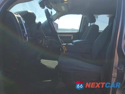 Zdjęcie 7 z 12 samochodu: 2019 RAM 1500 CLASSIC SLT VIN:1C6RR7GT0KS613935 - miniatura