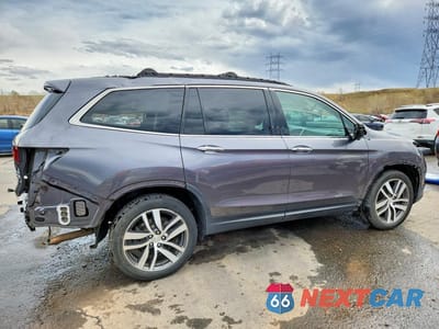 Trzecie zdjęcie samochodu z tyłu: 2018 HONDA PILOT TOURING VIN:5FNYF6H96JB048337 - miniatura