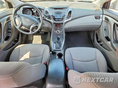 Zdjęcie 8 z 12 samochodu: 2016 HYUNDAI ELANTRA SE VIN:KMHDH4AE5GU607568 - miniatura