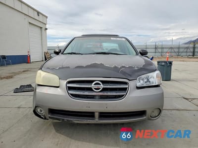 Piąte zdjęcie samochodu w środku: 2001 NISSAN MAXIMA GXE VIN:JN1CA31A71T100201 - miniatura