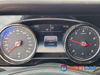 Zdjęcie 9 z 11 samochodu: 2018 MERCEDES-BENZ E 300 4MATIC VIN:WDDZF4KBXJA386066 - miniatura