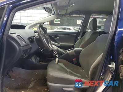 Zdjęcie 7 z 12 samochodu: 2015 TOYOTA PRIUS TWO VIN:JTDKN3DU9F1950191 - miniatura