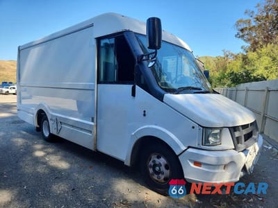 Czwarte zdjęcie samochodu z boku: 2016 ISUZU NPR VIN:JALB4T179G7W01238 - miniatura