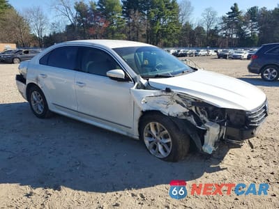 Czwarte zdjęcie samochodu z boku: 2017 VOLKSWAGEN PASSAT S VIN:1VWAT7A38HC079728 - miniatura