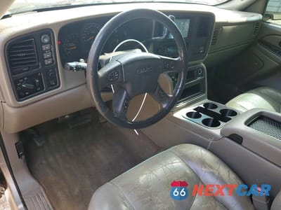 Zdjęcie 8 z 12 samochodu: 2004 GMC NEW SIERRA K1500 VIN:2GTEK19TX41346800 - miniatura