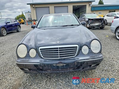 Piąte zdjęcie samochodu w środku: 2000 MERCEDES-BENZ E 320 4MATIC VIN:WDBJF82J3YX039044 - miniatura