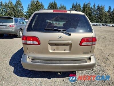 Zdjęcie 6 z 12 samochodu: 2002 TOYOTA SIENNA LE VIN:4T3ZF13C12U484390 - miniatura