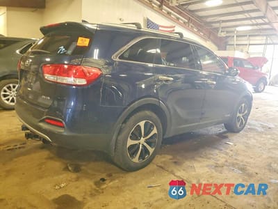 Trzecie zdjęcie samochodu z tyłu: 2016 KIA SORENTO EX VIN:5XYPHDA5XGG069968 - miniatura