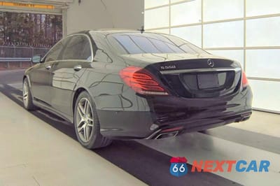 Trzecie zdjęcie samochodu z tyłu: 2017 MERCEDES-BENZ S 550 4MATIC VIN:WDDUG8FB8HA306640 - miniatura