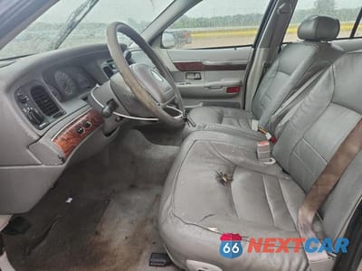 Zdjęcie 7 z 12 samochodu: 2002 MERCURY GRAND MARQUIS GS VIN:2MEFM74W82X663986 - miniatura