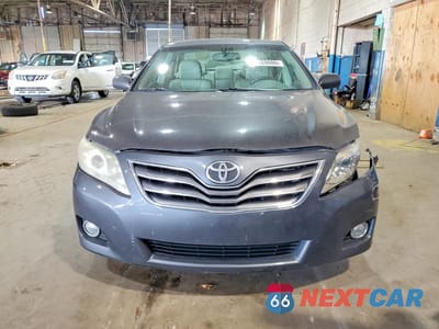Piąte zdjęcie samochodu w środku: 2010 TOYOTA CAMRY XLE V6 VIN:4T1BK3EK7AU108328 - miniatura