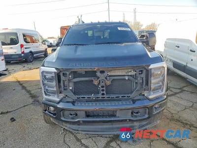 Piąte zdjęcie samochodu w środku: 2026 FORD F450 SUPER DUTY VIN:1FT8W4DM7TED07436 - miniatura