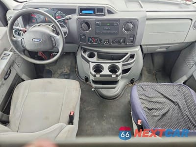 Zdjęcie 8 z 13 samochodu: 2011 FORD ECONOLINE E250 VAN VIN:1FTNE2EW4BDA50489 - miniatura